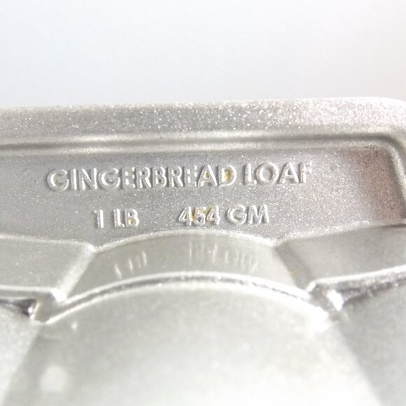 Vintage Gingerbread Loaf Pan, Nordic Ware, Heavy Cast Aluminum BAKEWARE - Picture 7 of 16